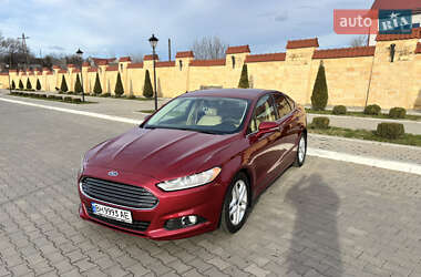 Седан Ford Fusion 2014 в Измаиле