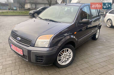 Хетчбек Ford Fusion 2006 в Дубні