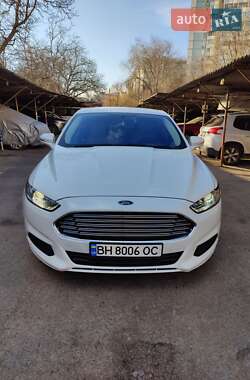 Седан Ford Fusion 2013 в Одесі