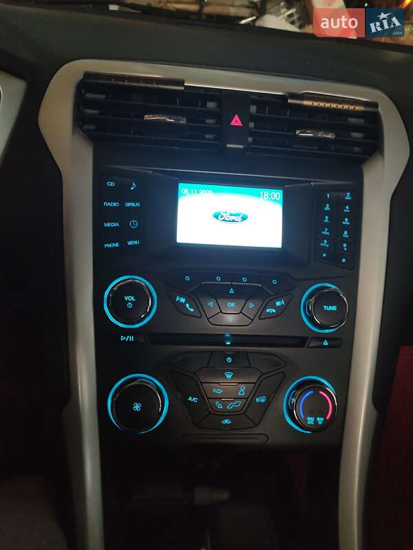 Седан Ford Fusion 2015 в Хусте