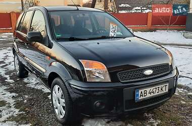 Хэтчбек Ford Fusion 2009 в 