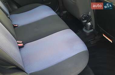 Хэтчбек Ford Fusion 2009 в 