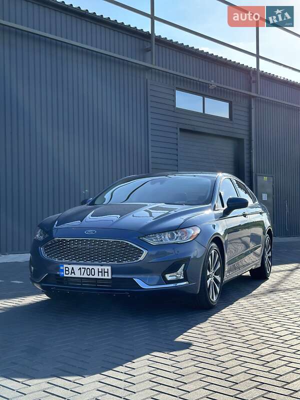 Седан Ford Fusion 2019 в Кропивницком