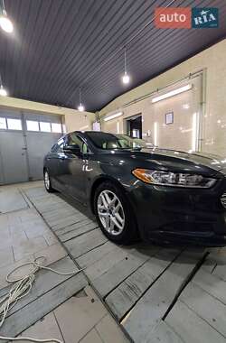 Седан Ford Fusion 2014 в Житомире