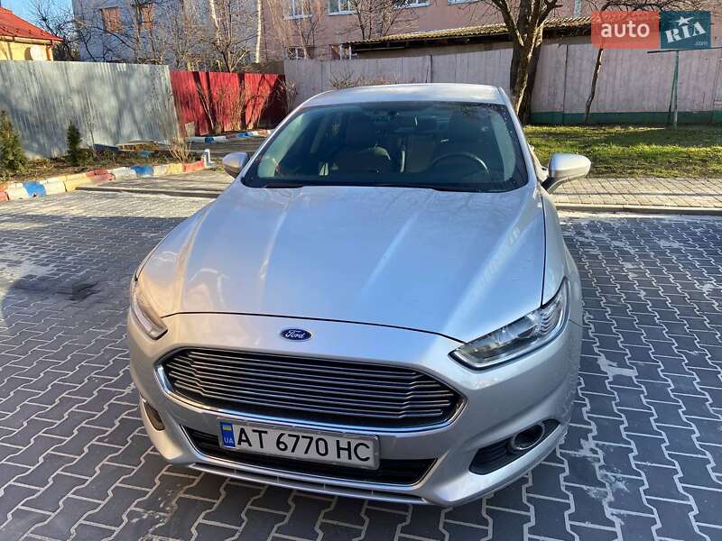 Ford Fusion 2016