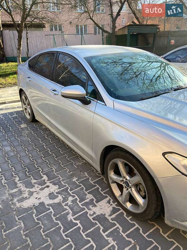Седан Ford Fusion 2016 в Ивано-Франковске