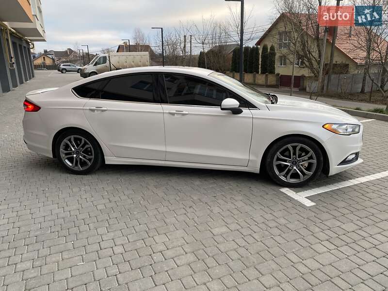 Седан Ford Fusion 2016 в Виннице