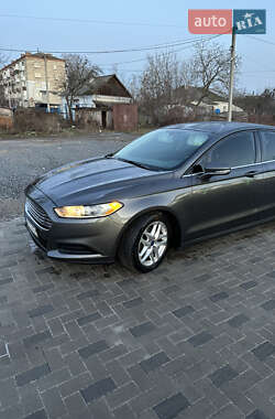 Седан Ford Fusion 2015 в Шепетівці