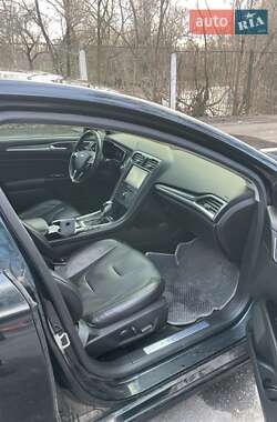 Седан Ford Fusion 2014 в 