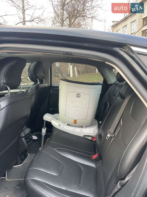 Седан Ford Fusion 2014 в Казатине