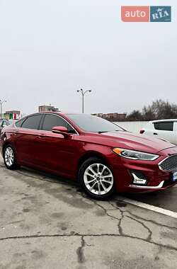 Седан Ford Fusion 2018 в Харкові
