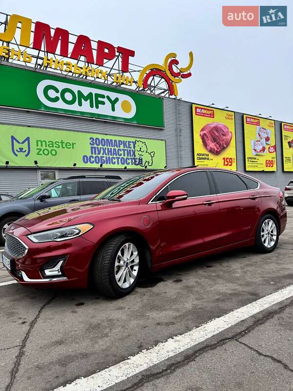 Седан Ford Fusion 2018 в Харькове