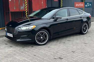 Седан Ford Fusion 2012 в 