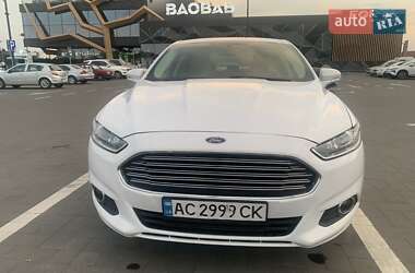 Седан Ford Fusion 2016 в Луцьку