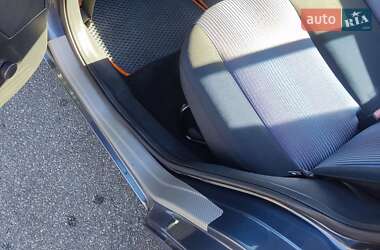 Хэтчбек Ford Fusion 2010 в 