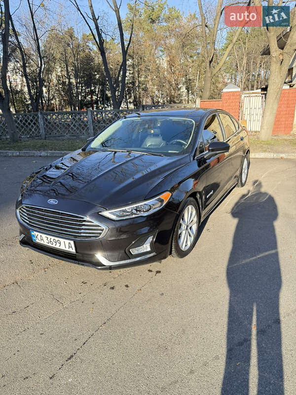 Ford Fusion 2019