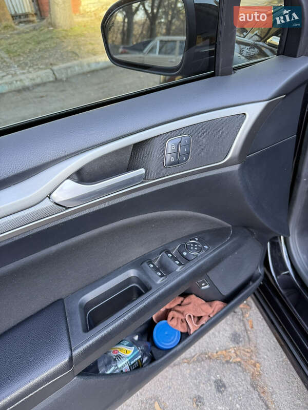 Седан Ford Fusion 2019 в Киеве фото 10 Седан Ford Fusion 2019 в Киеве