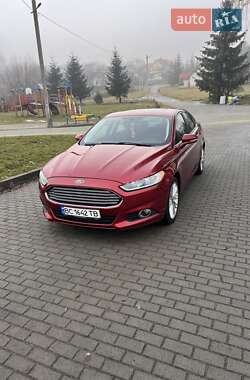 Седан Ford Fusion 2015 в Львове