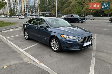 Седан Ford Fusion 2019 в Дніпрі