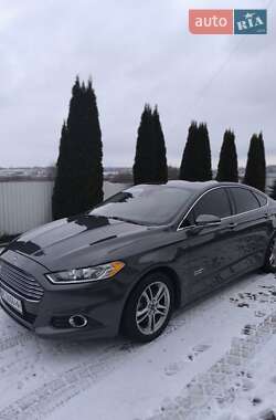 Седан Ford Fusion 2014 в 