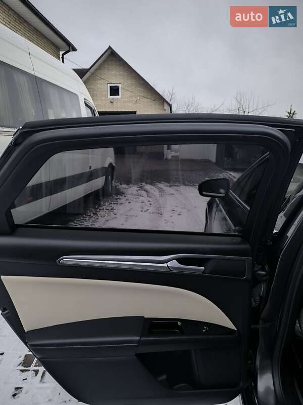 Седан Ford Fusion 2014 в Нововолынске