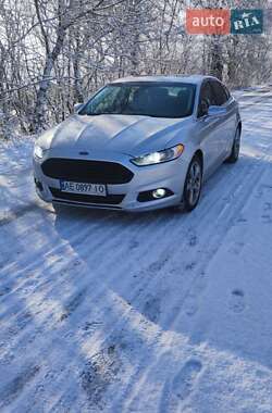 Седан Ford Fusion 2013 в 