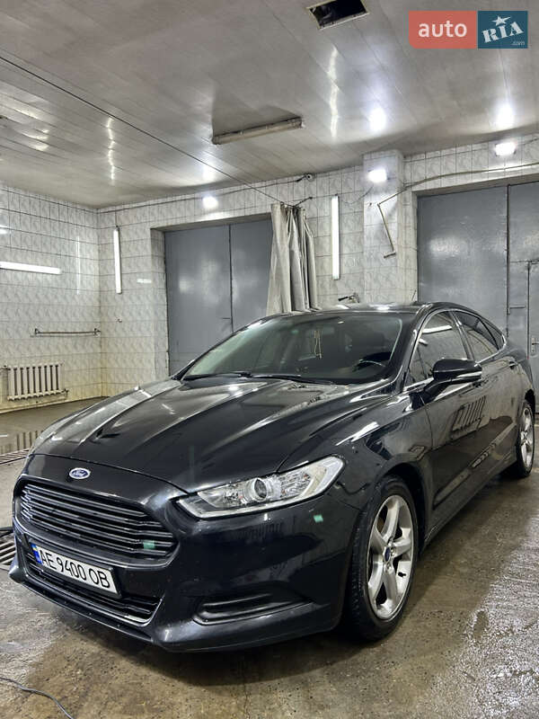 Седан Ford Fusion 2014 в Дніпрі