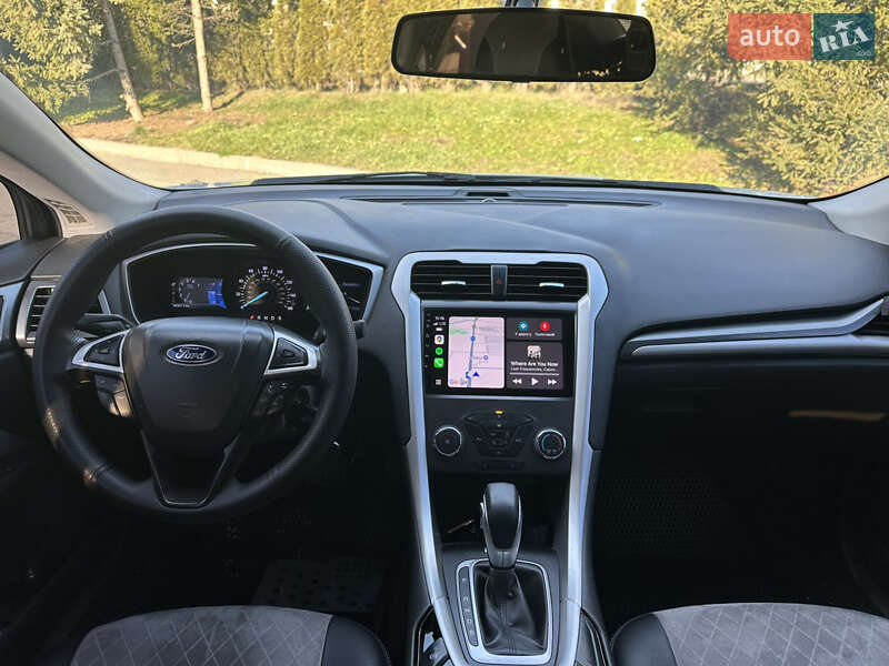 Седан Ford Fusion 2015 в Тернополе