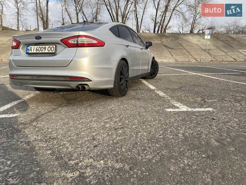 Седан Ford Fusion 2014 в Києві фото 5 Седан Ford Fusion 2014 в Києві