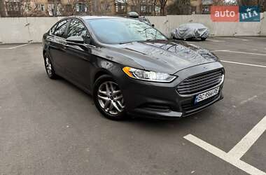 Седан Ford Fusion 2015 в Києві