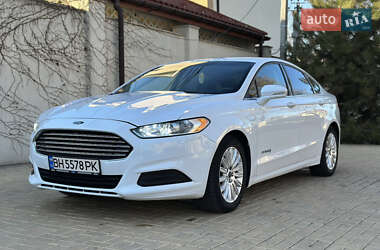 Седан Ford Fusion 2014 в Одесі