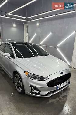 Седан Ford Fusion 2018 в Тернополі