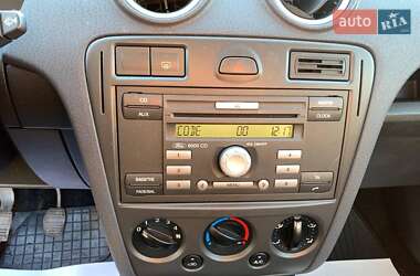Хетчбек Ford Fusion 2011 в 