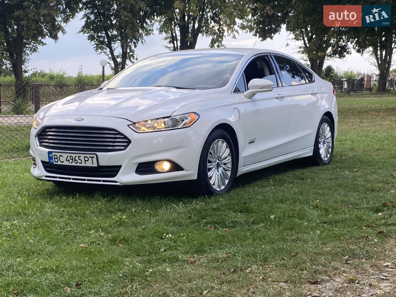 2013 Ford Fusion - мініатюра 23