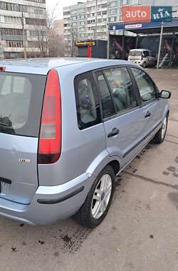 Хетчбек Ford Fusion 2004 в 