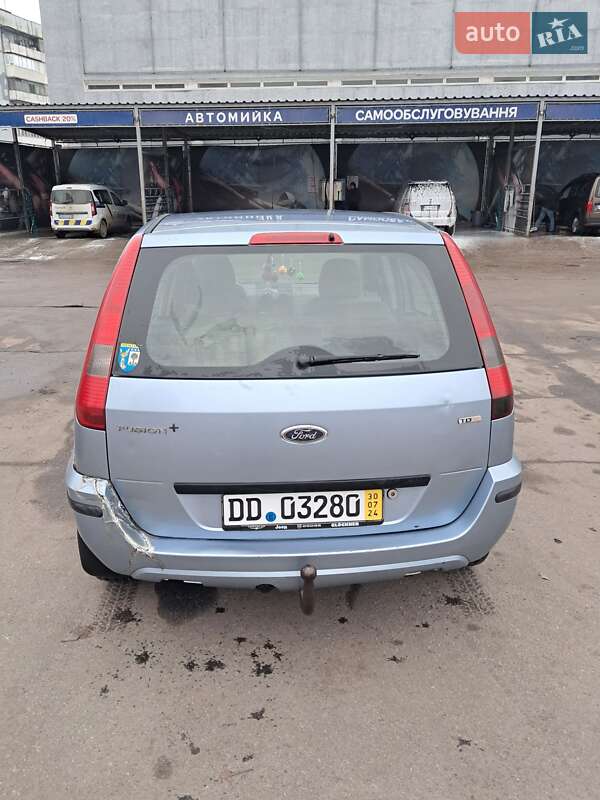 Хетчбек Ford Fusion 2004 в Полонному