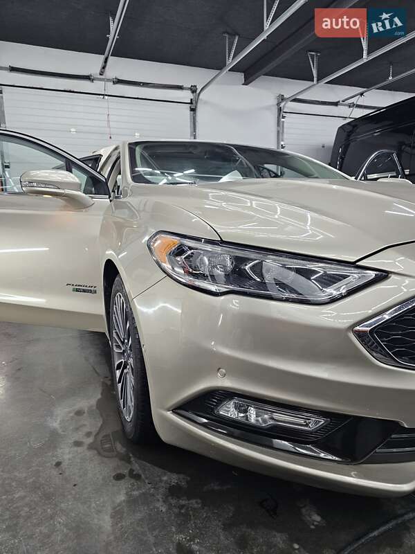 Седан Ford Fusion 2016 в Луцке