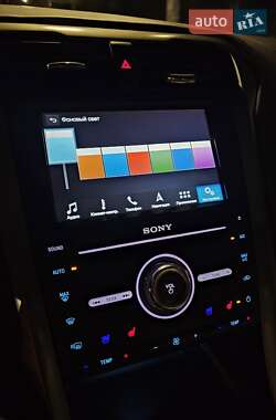 Седан Ford Fusion 2016 в 