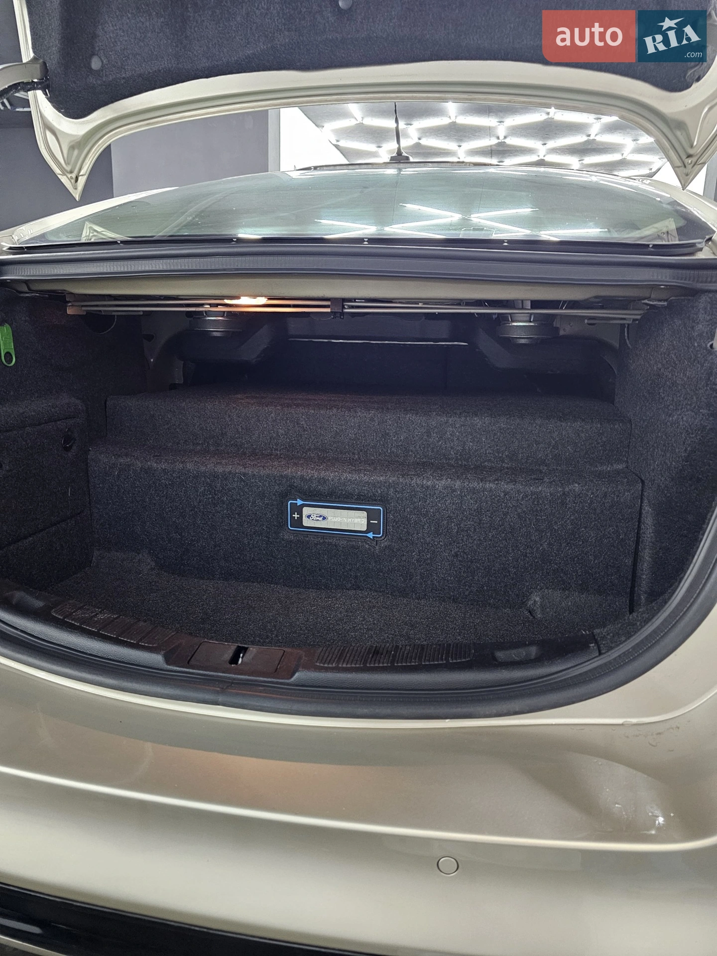 2016 Ford Fusion - мініатюра 25