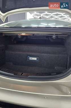 Седан Ford Fusion 2016 в 