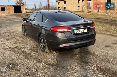 Седан Ford Fusion 2016 в Львові