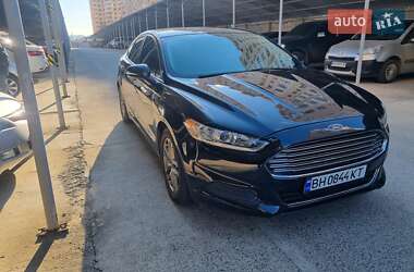 Седан Ford Fusion 2014 в Одесі