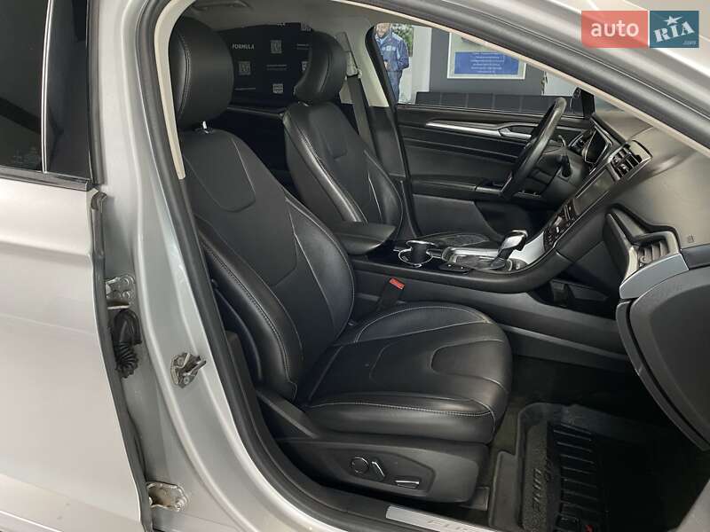 Седан Ford Fusion 2015 в Нововолинську фото 43 Седан Ford Fusion 2015 в Нововолинську