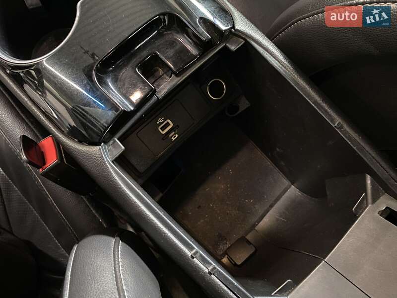 Седан Ford Fusion 2015 в Нововолинську фото 60 Седан Ford Fusion 2015 в Нововолинську