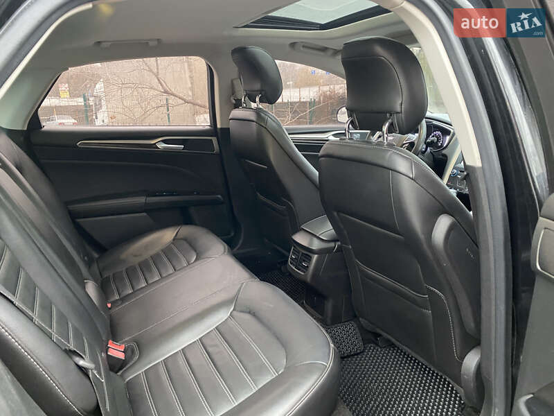 Седан Ford Fusion 2013 в Днепре