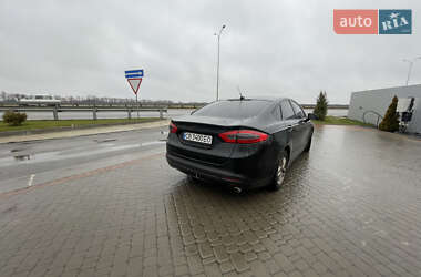 Седан Ford Fusion 2013 в Гребенке