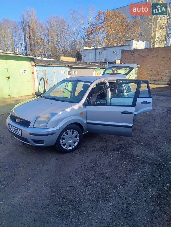 Хэтчбек Ford Fusion 2003 в Николаеве