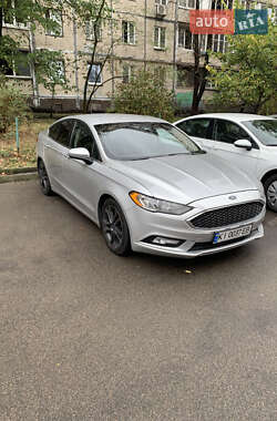Седан Ford Fusion 2017 в 
