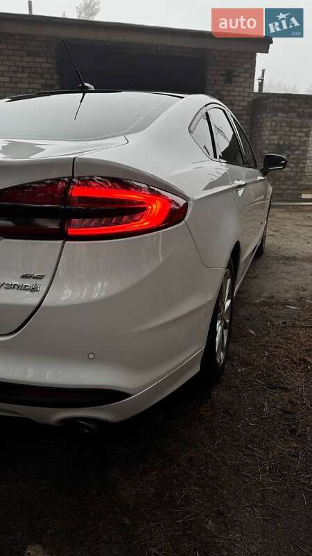 Седан Ford Fusion 2017 в Горишних Плавнях