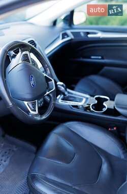 Седан Ford Fusion 2015 в Павлограде